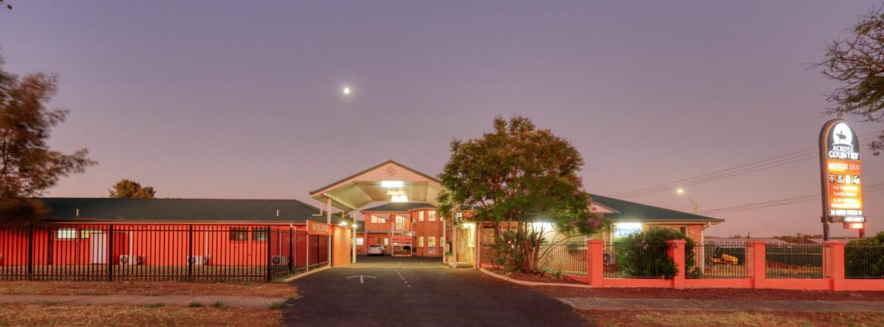 Across Country Motor Inn Dubbo Esterno foto